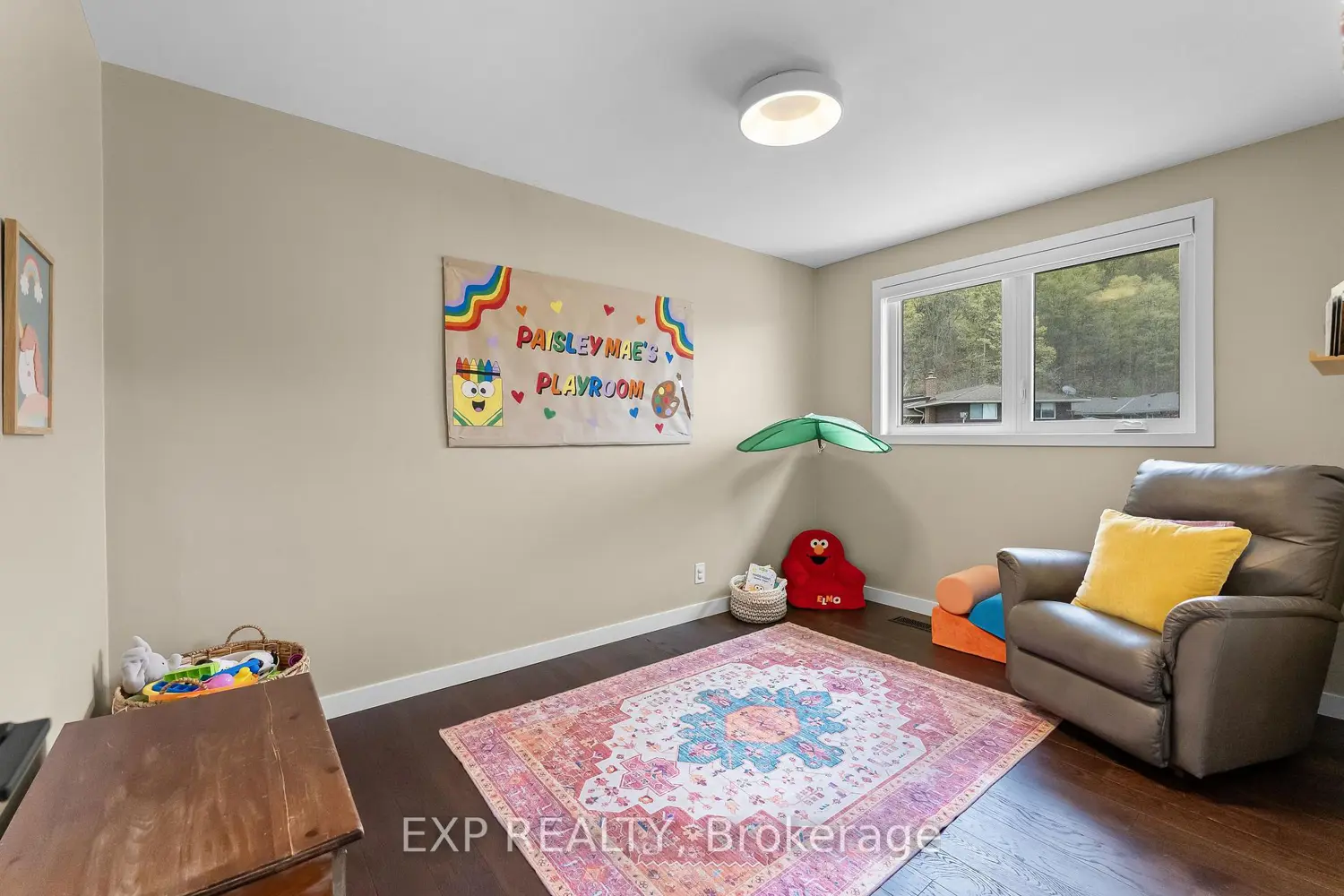 Additional image 10 of 142 Marcella Crescent