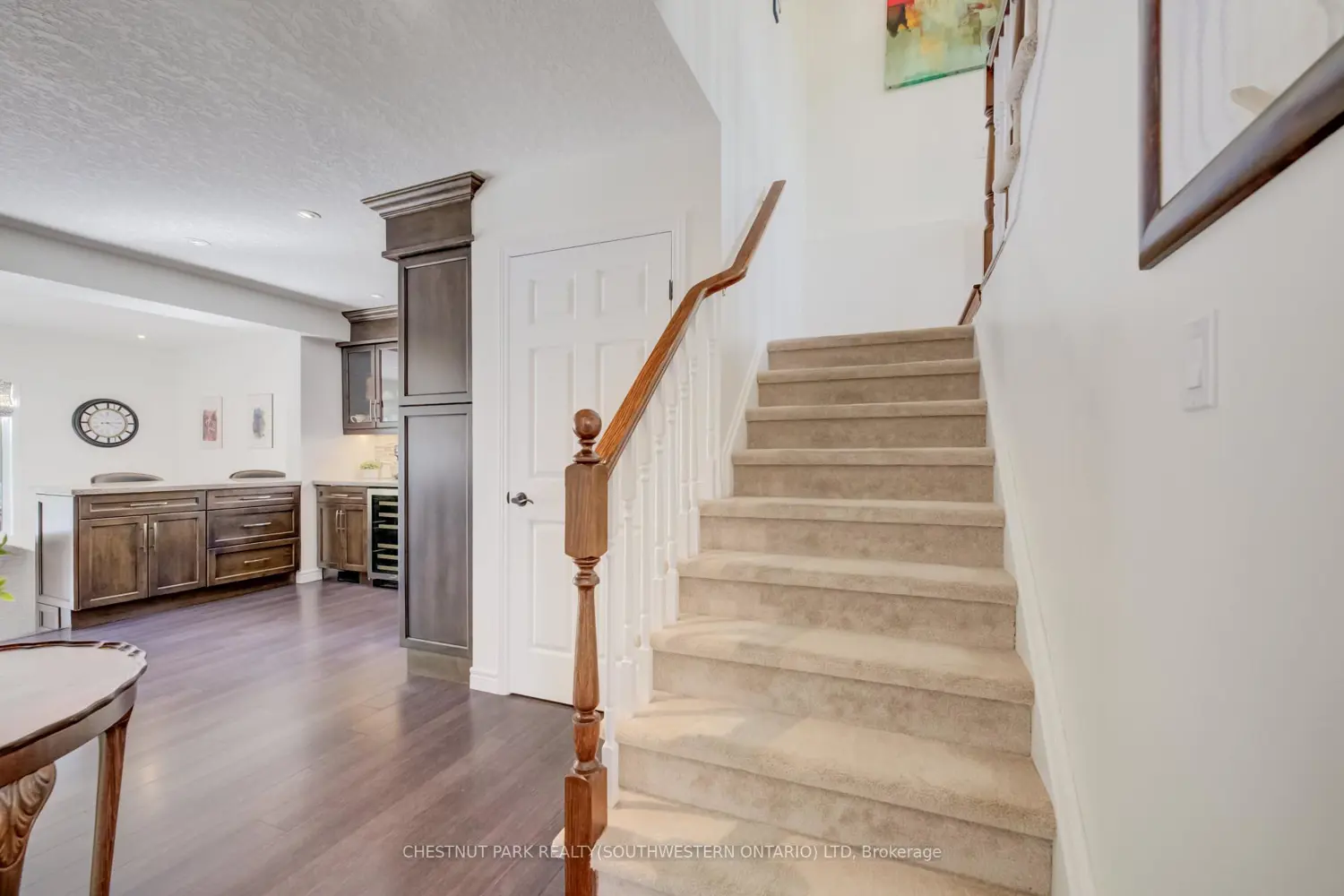 295 Oprington Place photo 3
