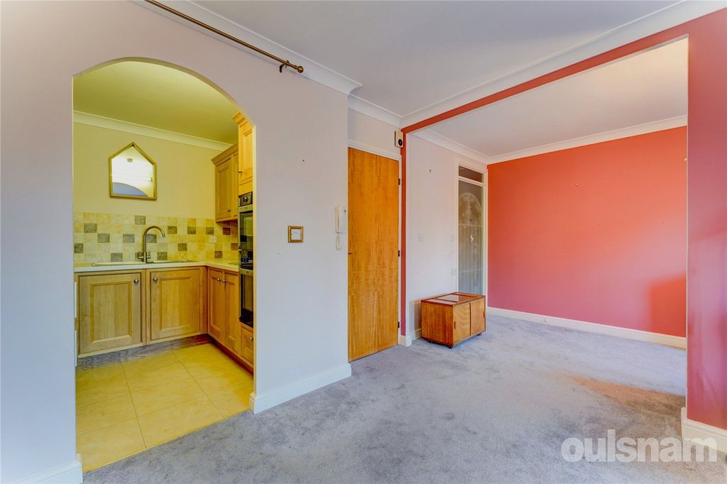 Additional image 4 of 1 bed flat for saleKingfisher Court, Woodfield Road, Droitwich, Worcestershire WR9