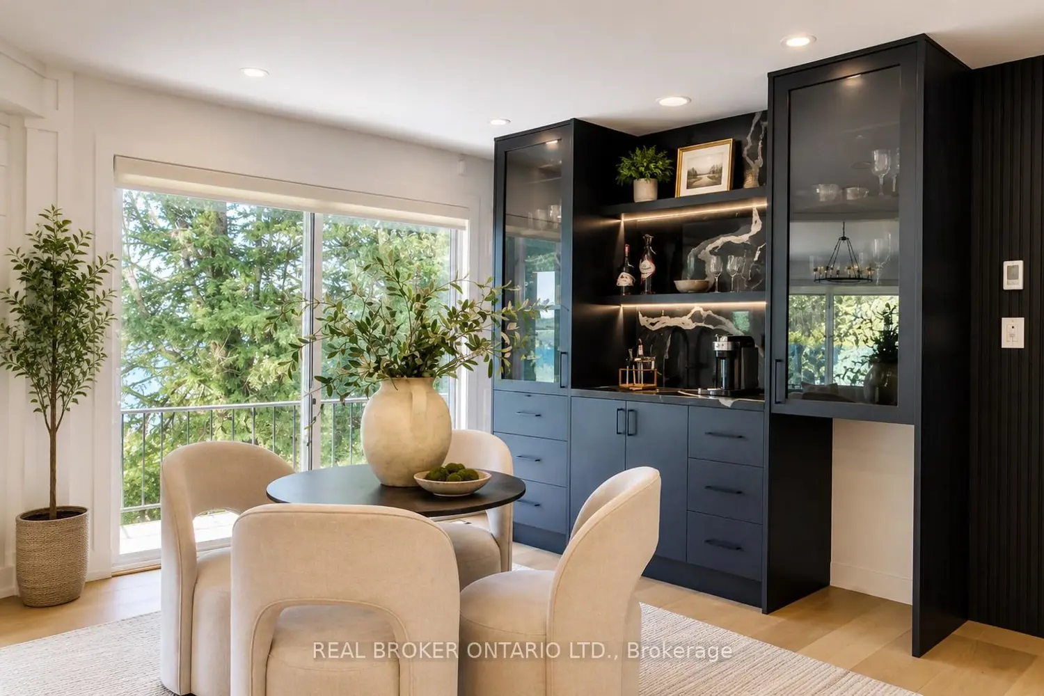 285 Balmy Beach Road photo 5
