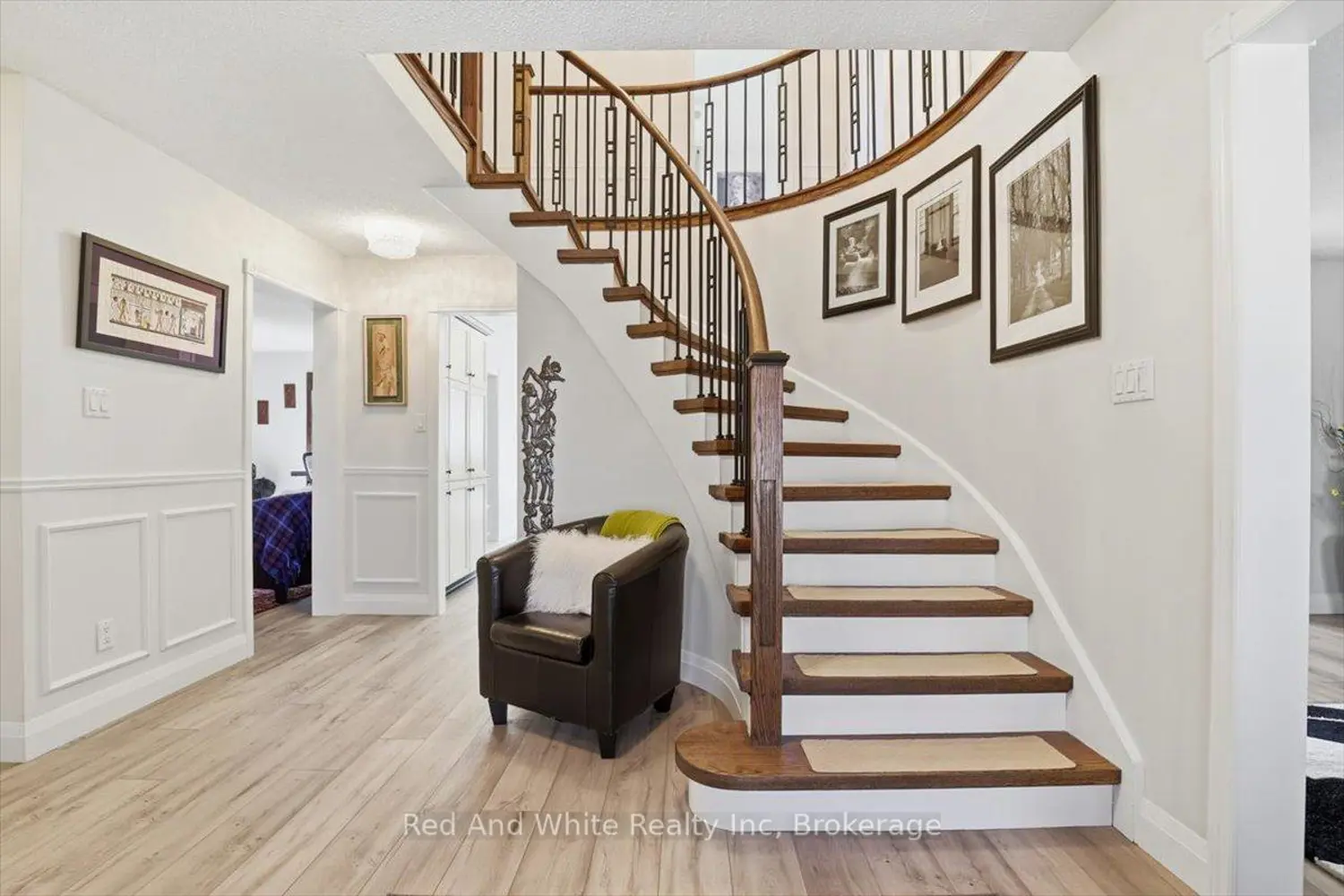 4 Brewster Place photo 4