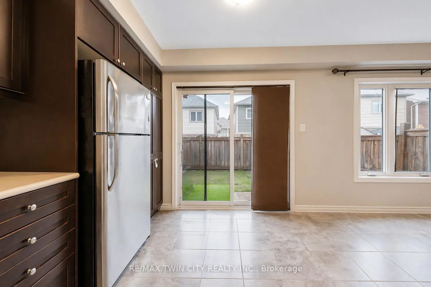 21 Postmaster Drive photo 5