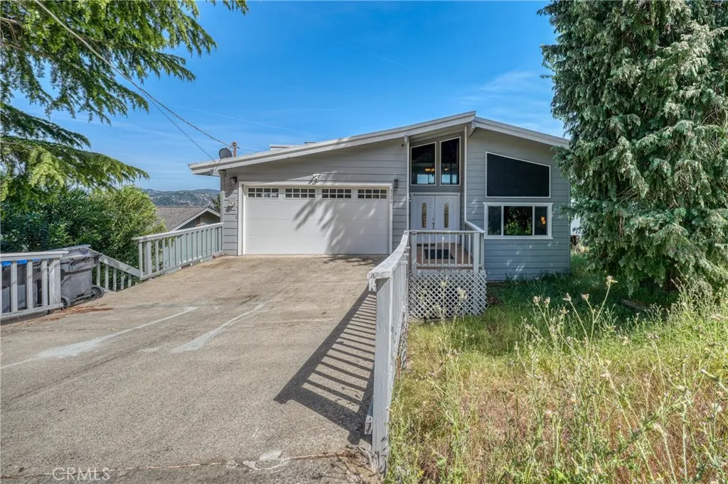 8286 N Heights Dr, Kelseyville, CA 95451