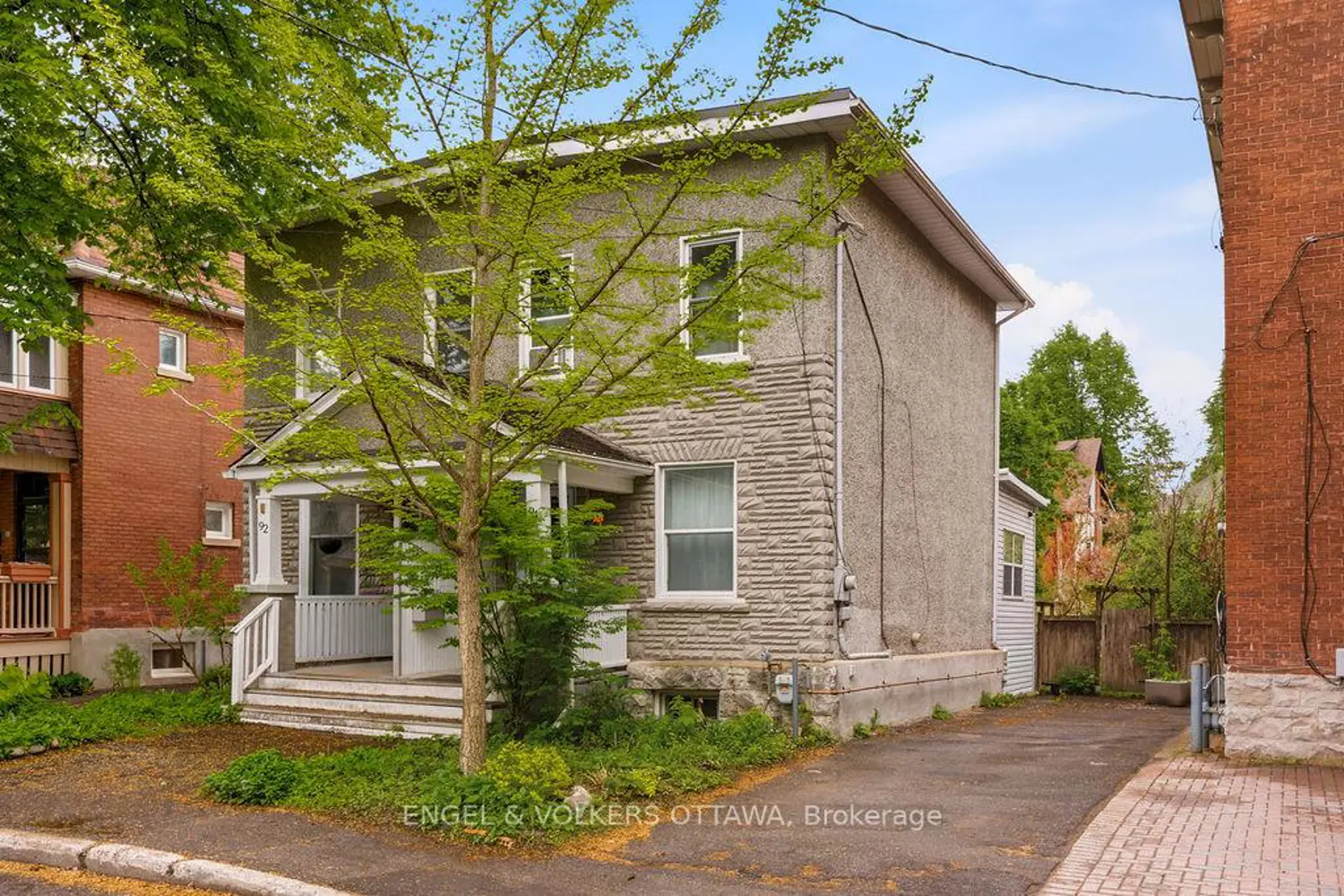 94 Hopewell Avenue photo 2
