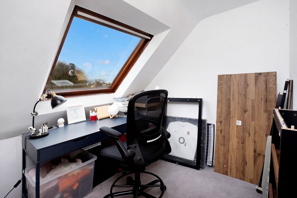 Additional image 15 of 3 bed flat for saleExeter Road, Dawlish EX7