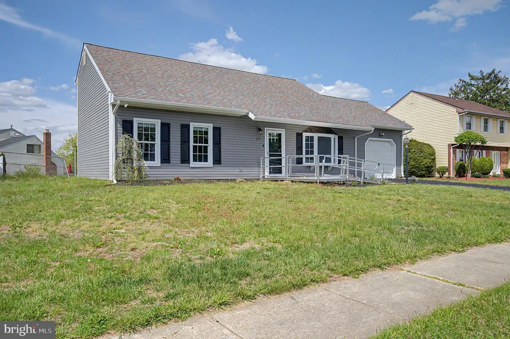 30 Arbor Meadow Drive, Sicklerville, NJ 08081