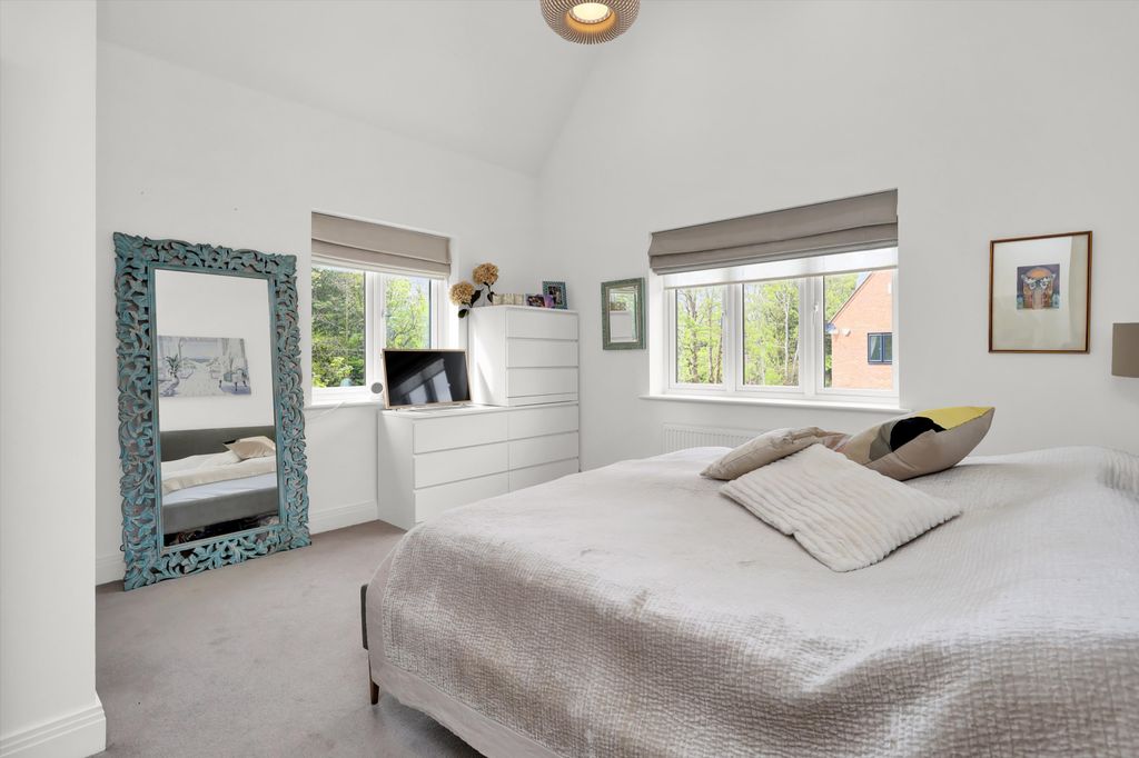 Additional image 7 of 5 bed detached house for saleBridges Avenue, East Molesey, Surrey KT8