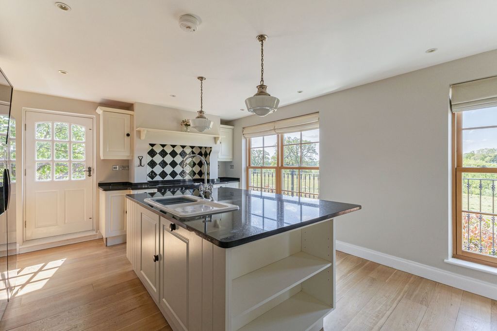 Additional image 6 of 5 bed detached house for saleNorthcroft Close, Egham TW20