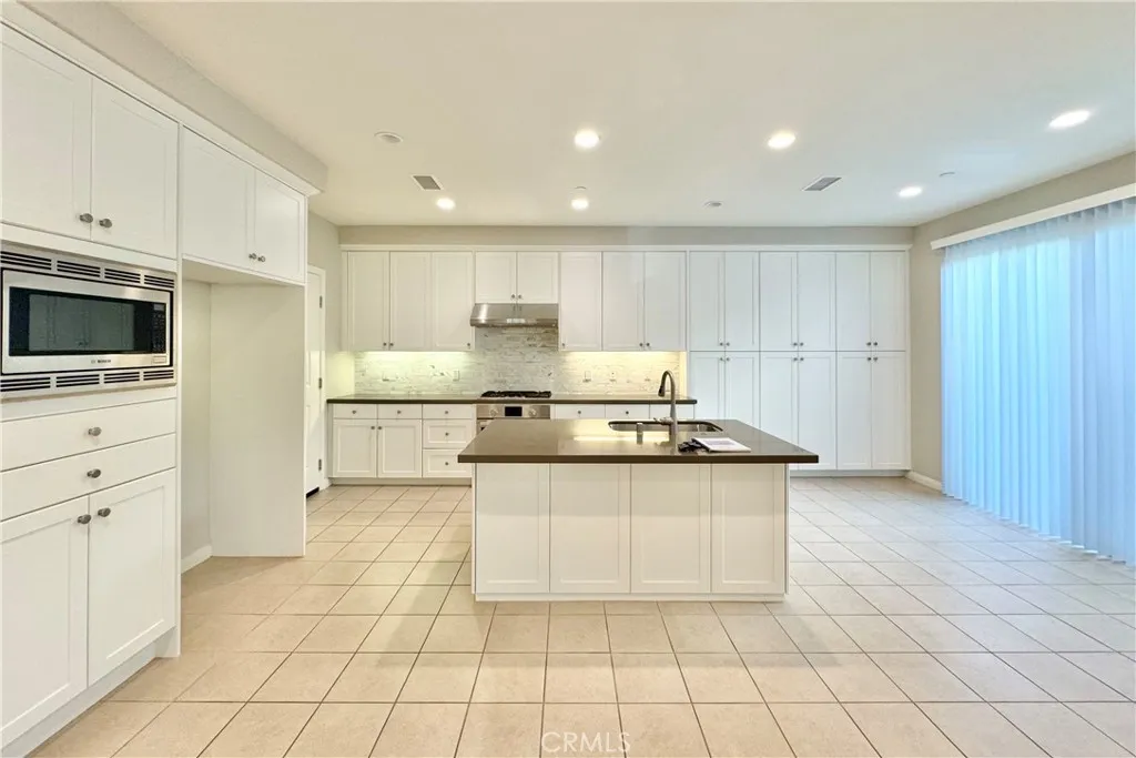Additional image 7 of 123 Augustine, Irvine, CA 92618