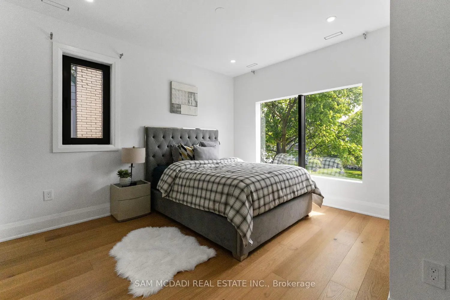 Additional image 9 of 9 Earl Street