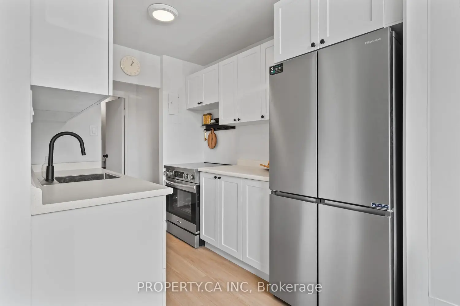 Additional image 14 of 1830 Dumont Street 202