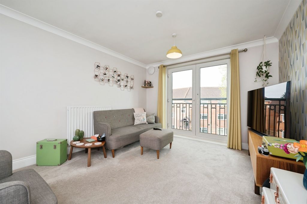 Additional image 9 of 2 bed flat for saleTwyford Road, Eastleigh SO50