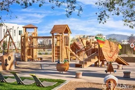 Additional image 25 of 125 Cadence, Irvine, CA 92618
