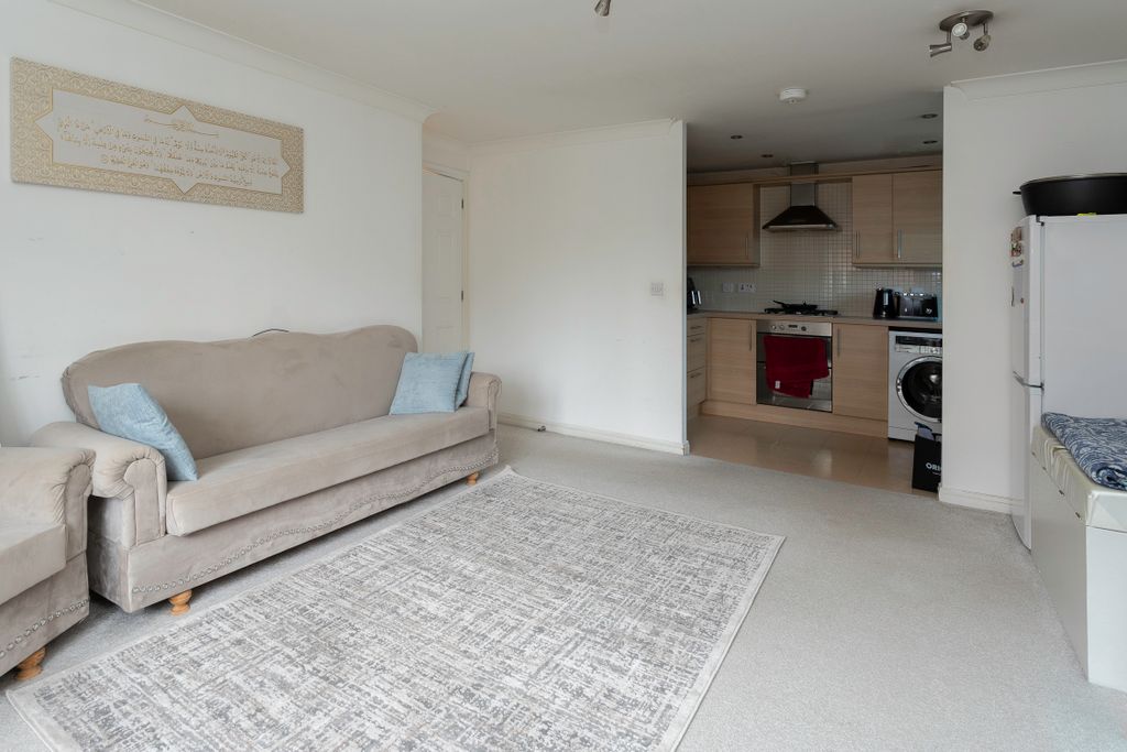 Additional image 4 of 2 bed flat for saleBlackthorn Drive, Huddersfield HD3