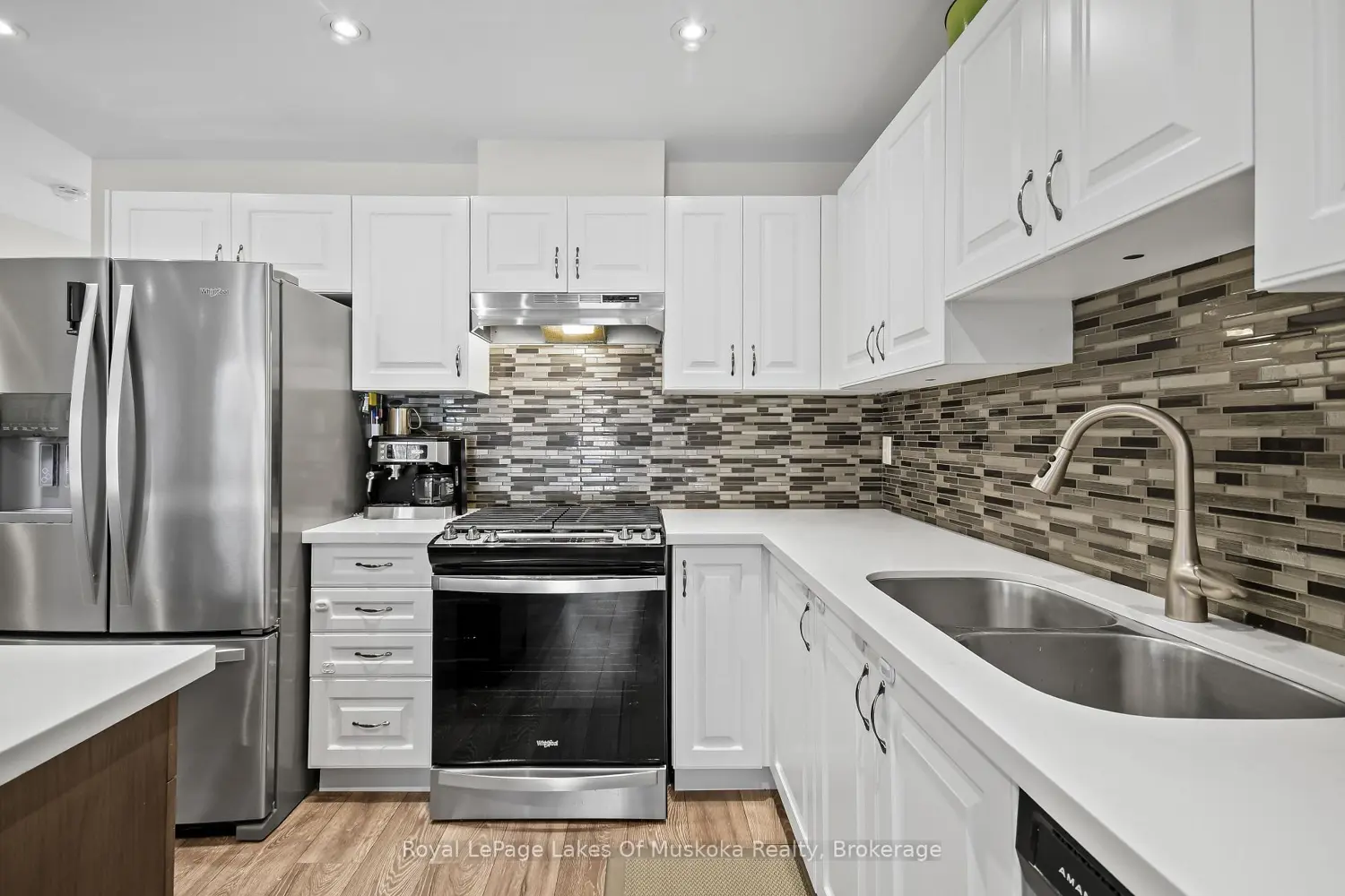31 Nicole Park Place photo 5