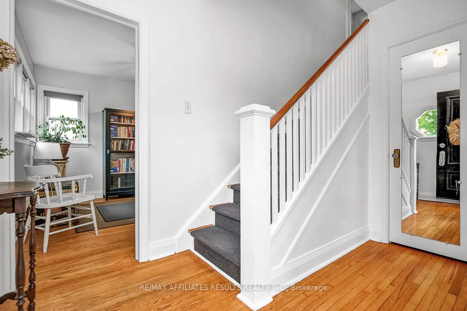 265 Park Street photo 2