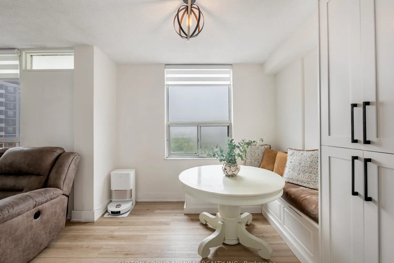 Additional image 6 of 20 Edgecliff Golfway 1603
