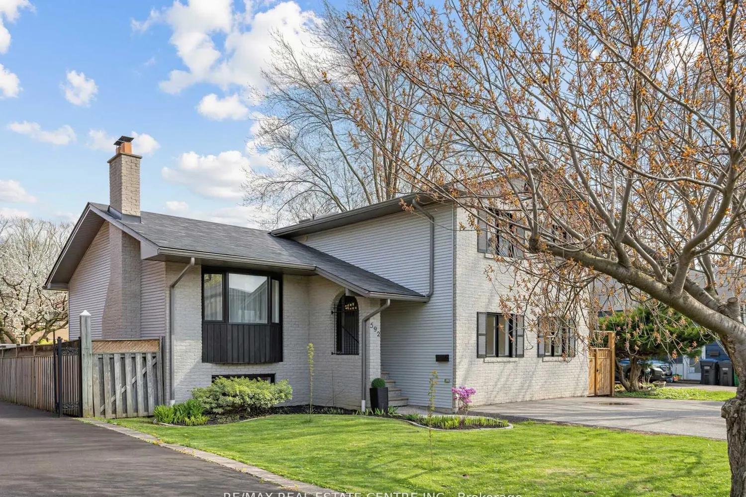 Additional image 15 of 592 Montbeck Crescent