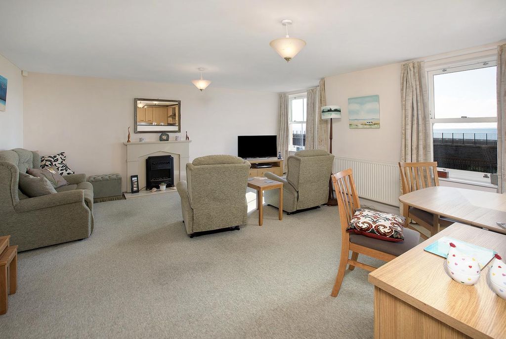 Additional image 7 of 2 bed flat for saleMarine Parade, Dawlish EX7