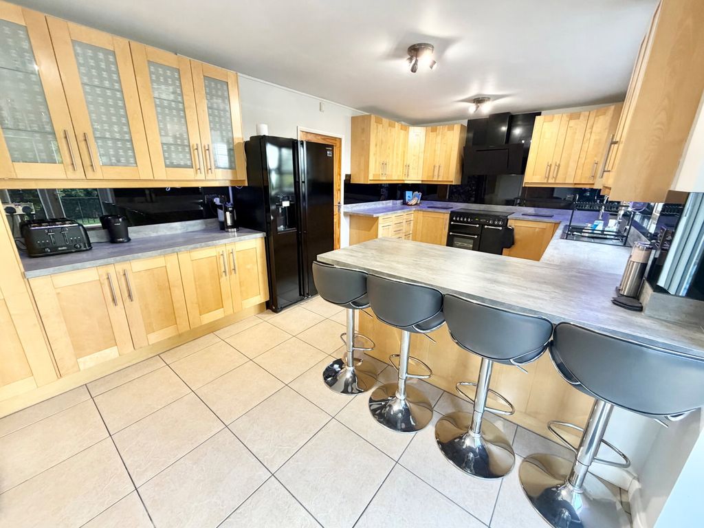 Additional image 4 of 5 bed detached house for saleOakham Road, Oakham, Dudley DY2