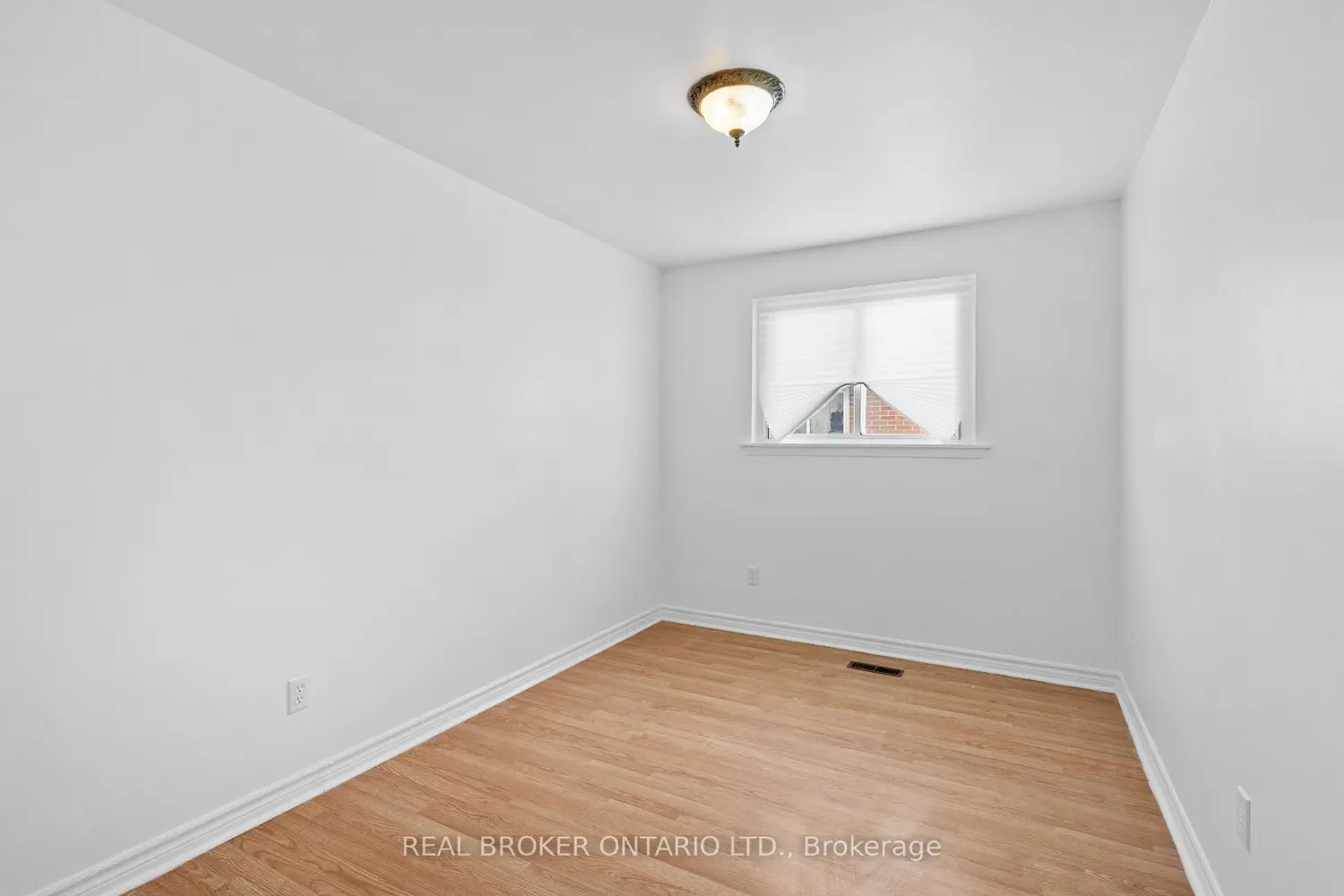 Additional image 8 of 11 Cathcart Crescent
