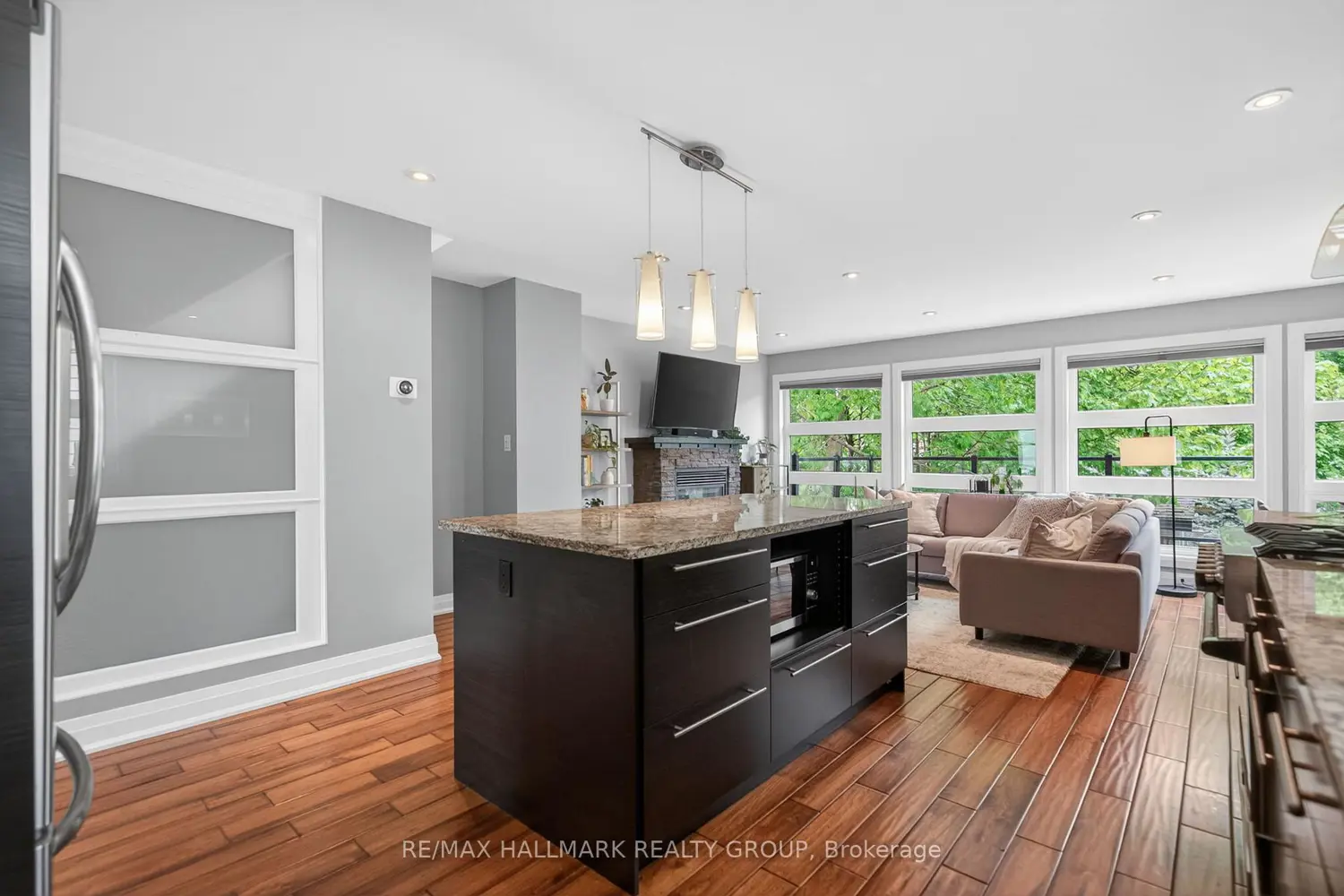 151 Clare Street photo 3