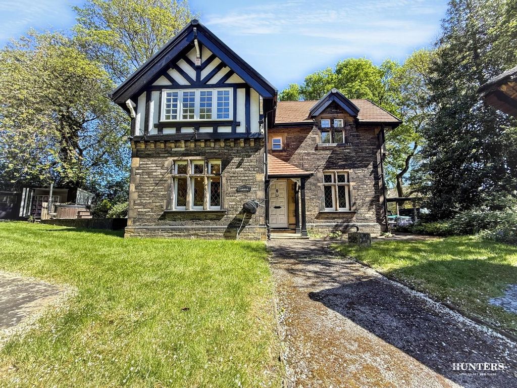 Additional image 39 of 3 bed detached house for saleHigh Street, Westtown, Dewsbury WF13