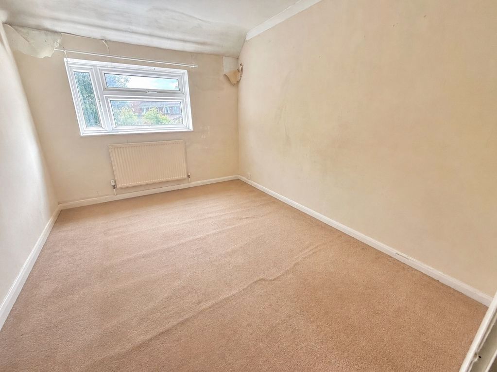 Additional image 8 of 4 bed semi-detached house for saleEvelyn Road, Dunstable LU5