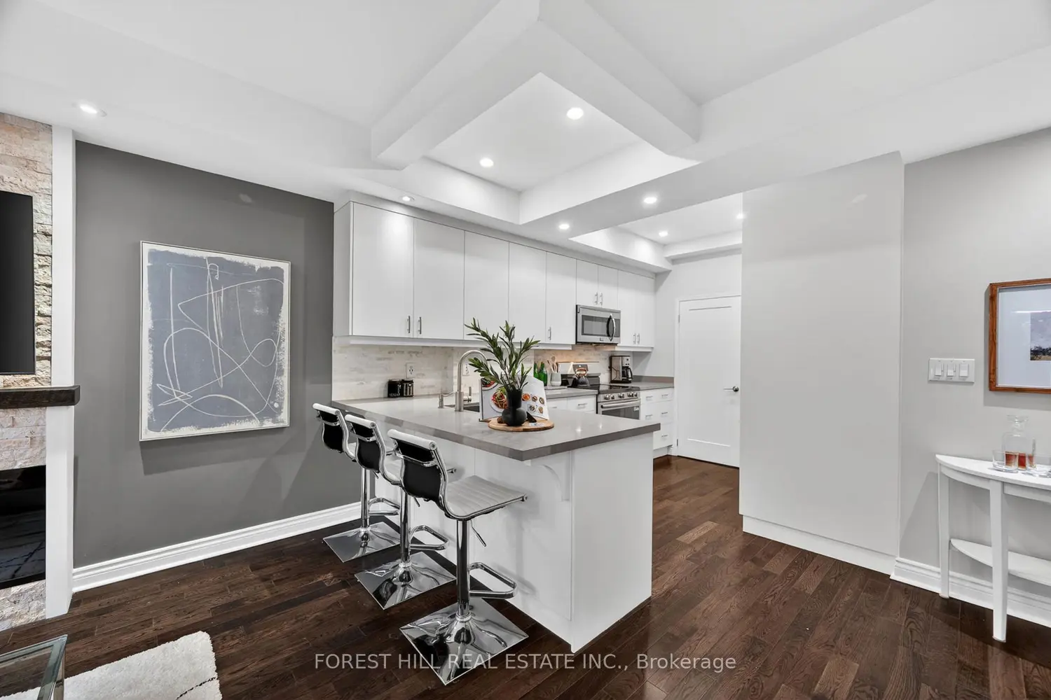 Additional image 5 of 500 Richmond Street Th 115