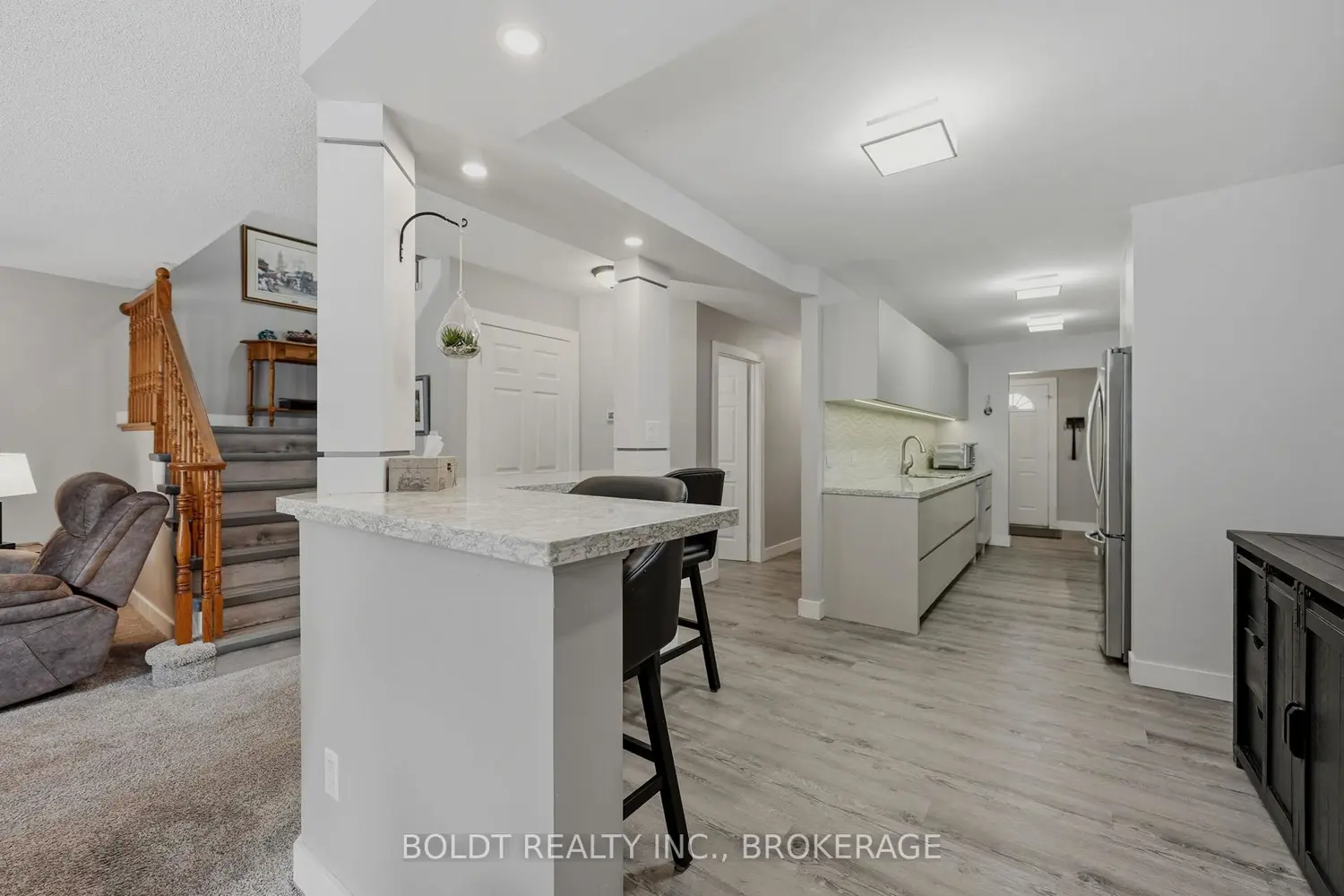 77 Erion Road 14 photo 4