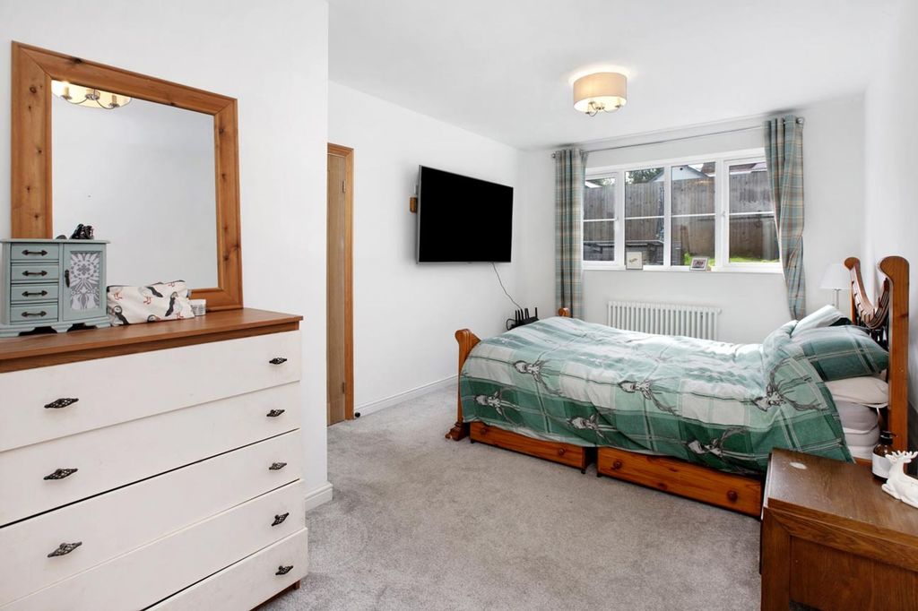 Additional image 8 of 3 bed flat for saleBarton Villas, Dawlish EX7