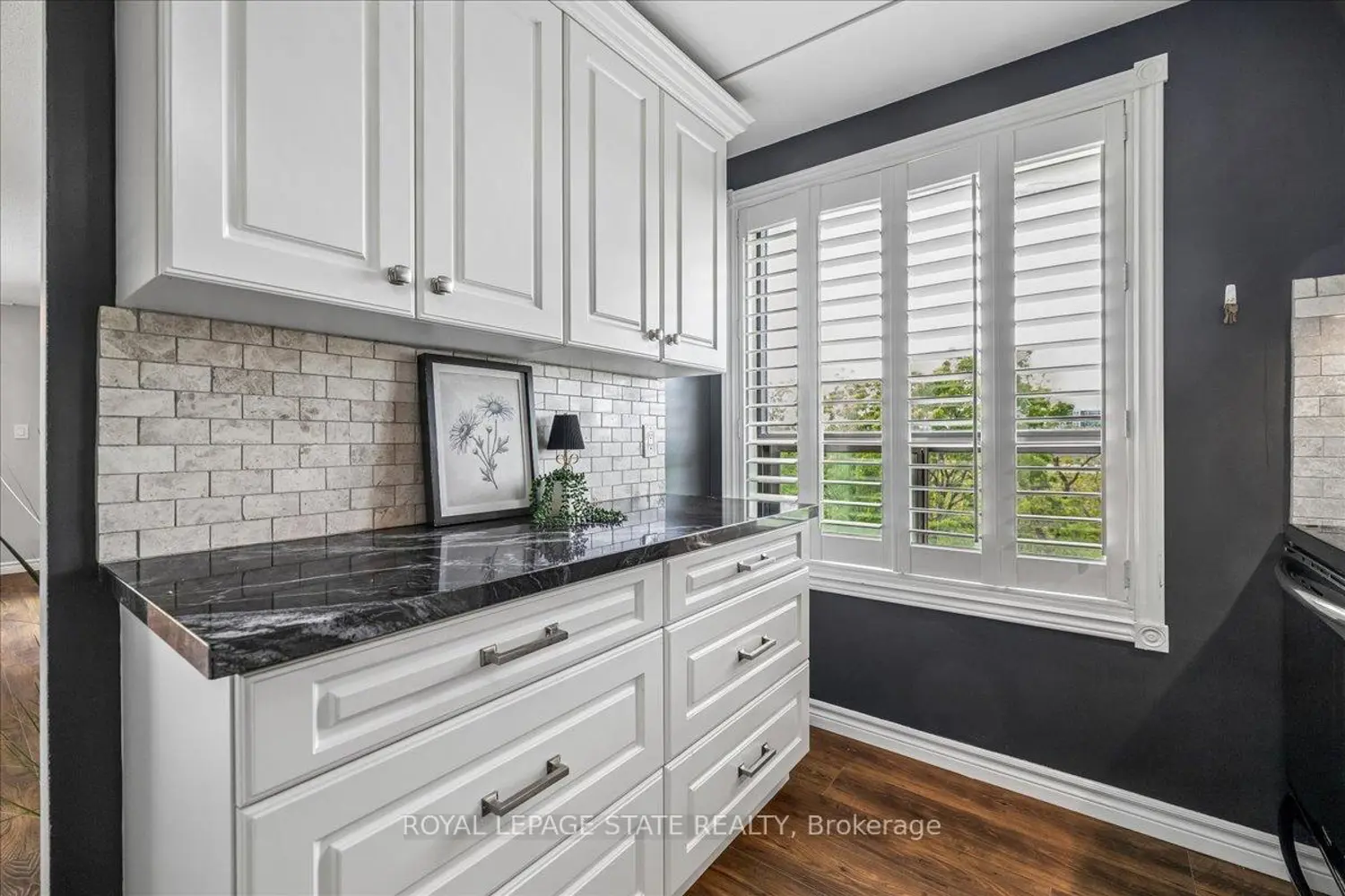 Additional image 14 of 966 Queenston Road 605