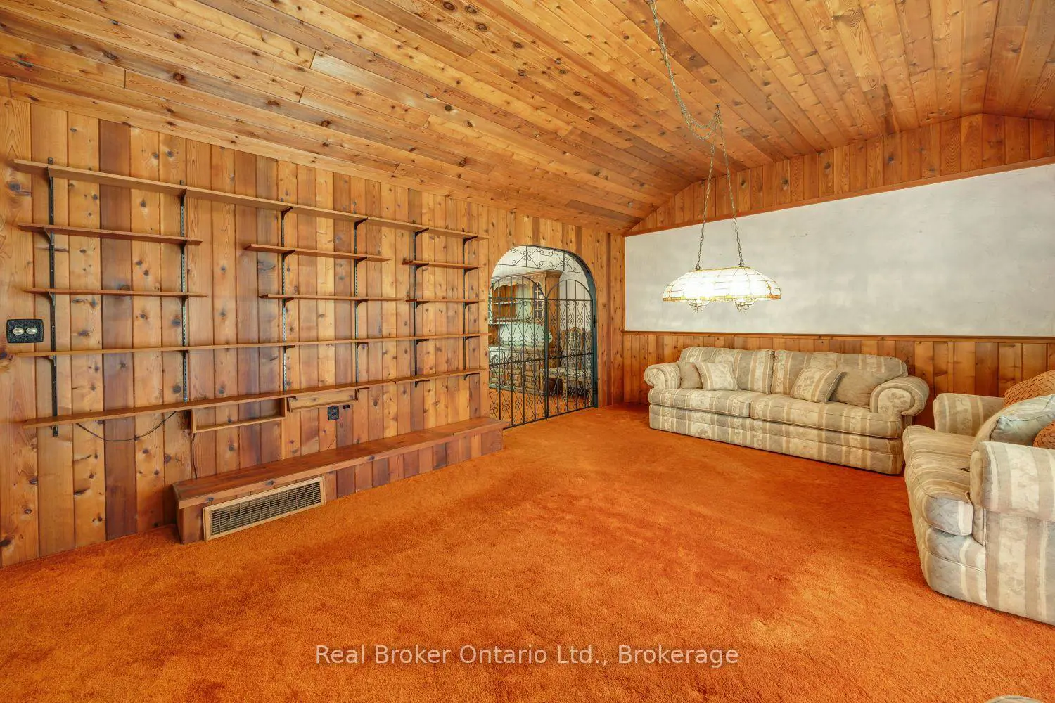 4301 Squair Road photo 4