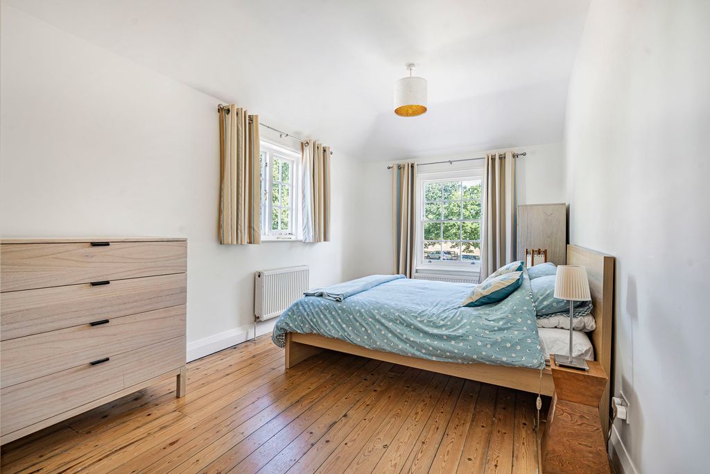 Additional image 18 of 5 bed semi-detached house for saleBarley Mow Road, Englefield Green, Egham, Surrey TW20