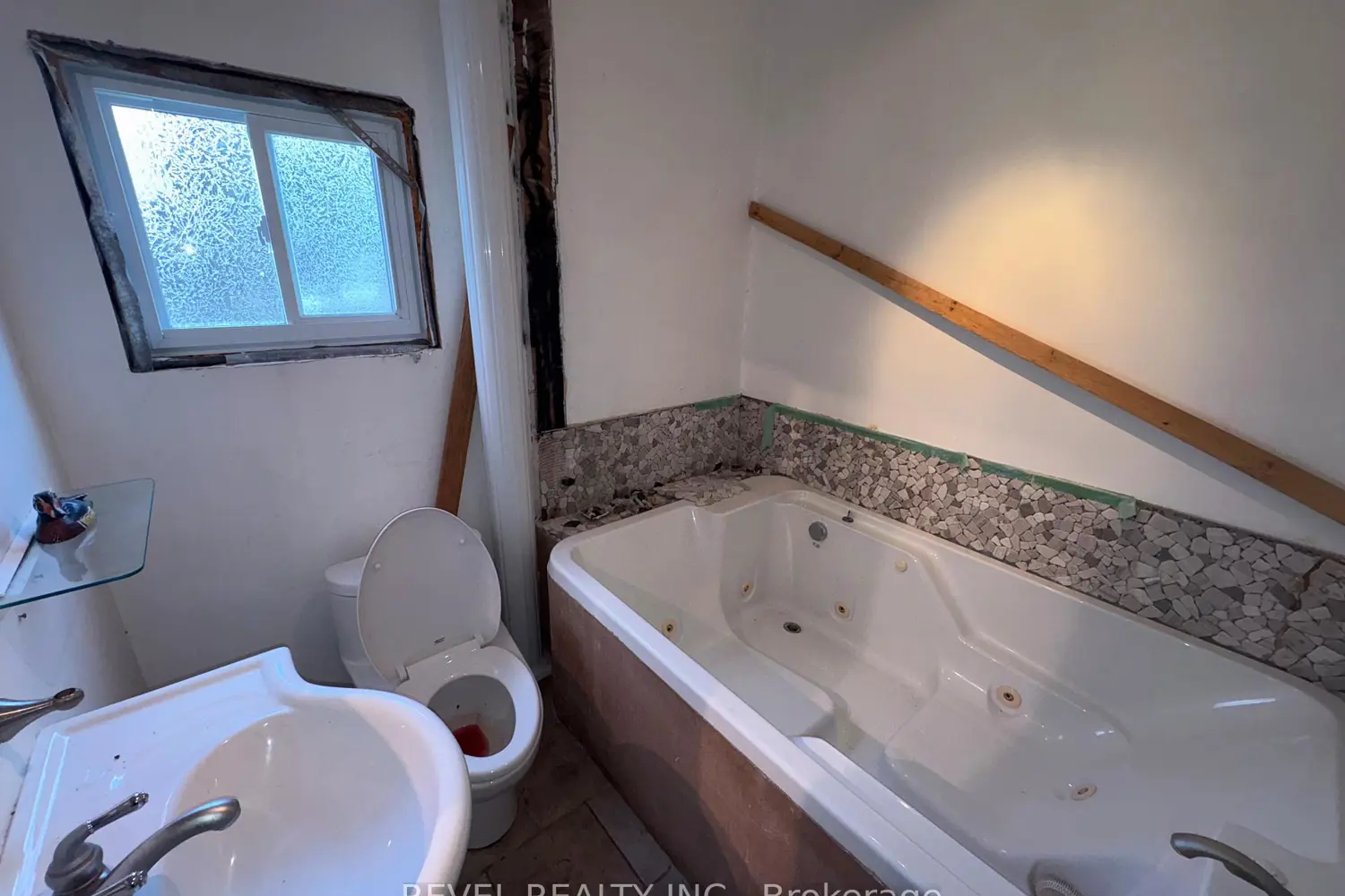 Additional image 4 of 555 Spruce Street