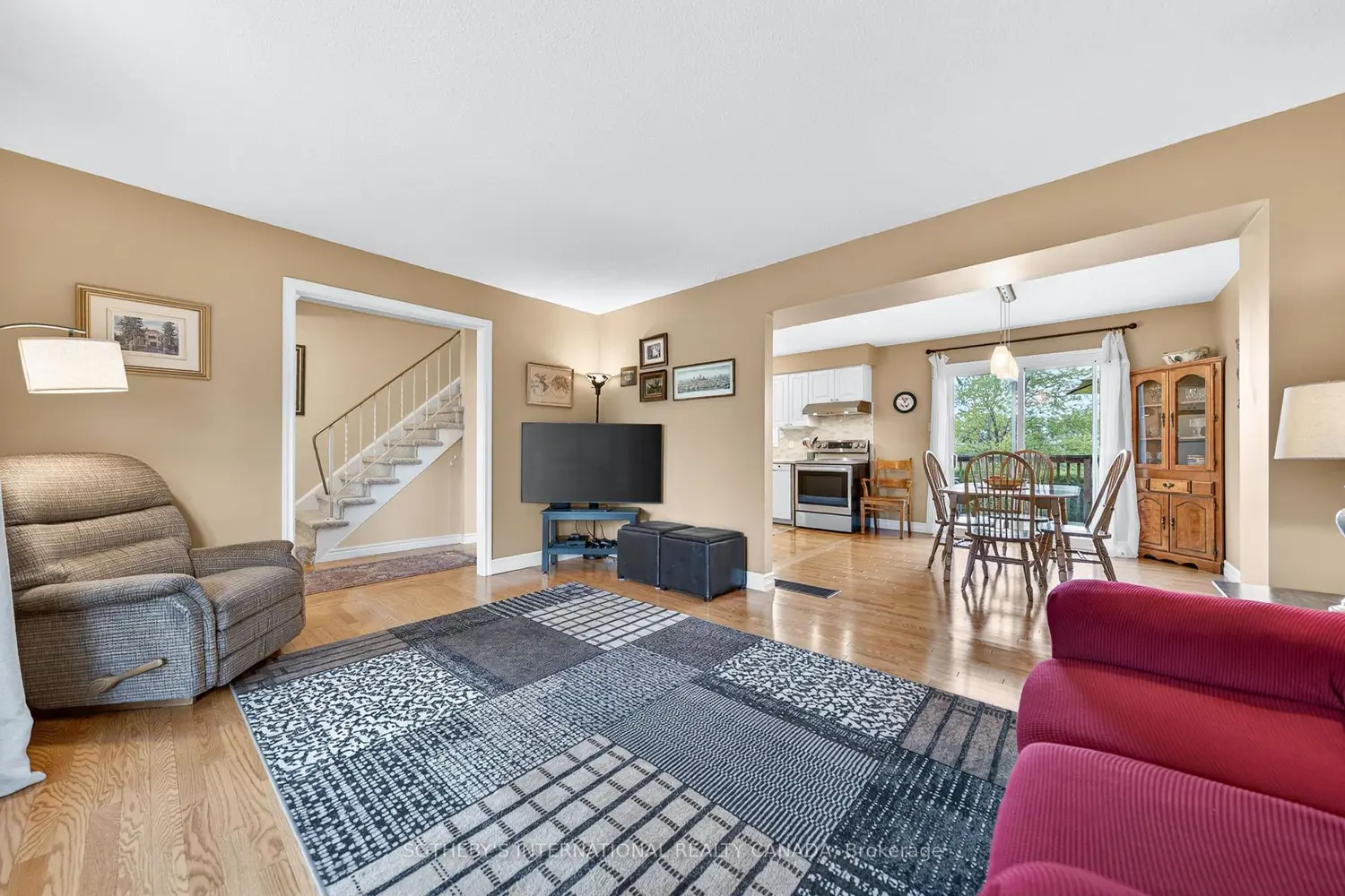 145 Westchester Drive photo 3
