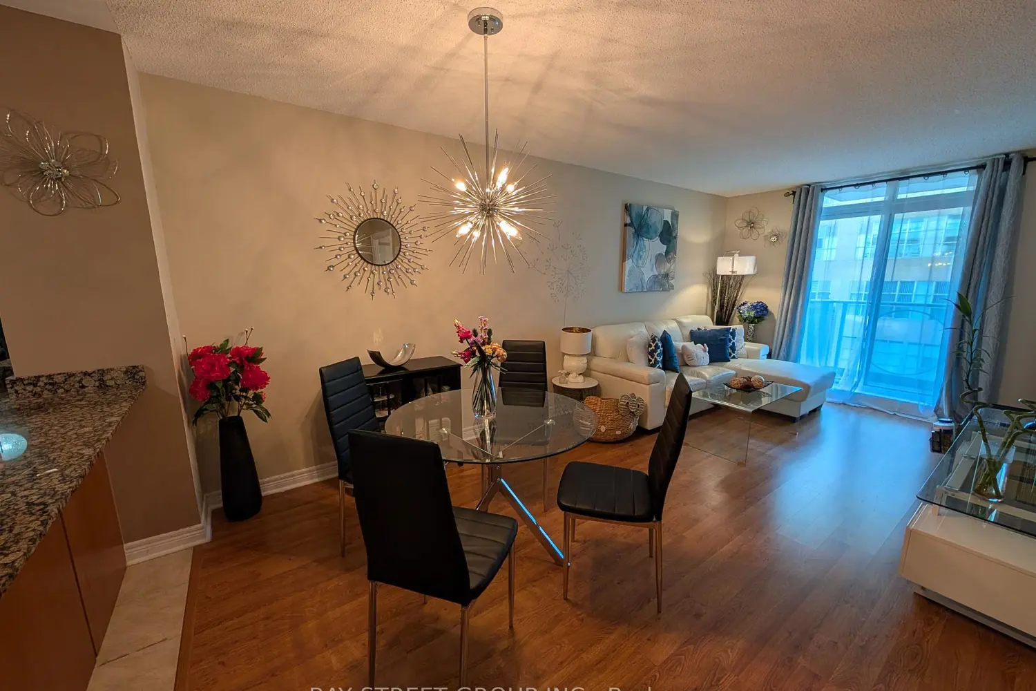 Additional image 12 of 212 Eglinton Avenue 505
