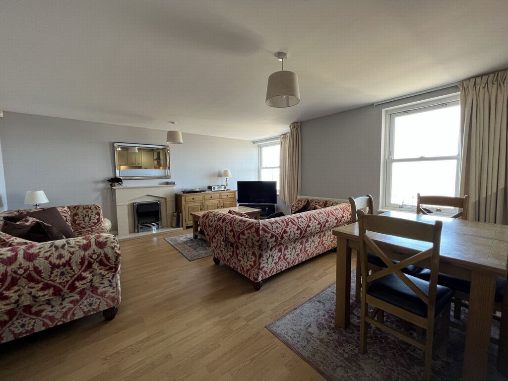 Additional image 4 of 2 bed flat for saleMarine Parade, Dawlish EX7
