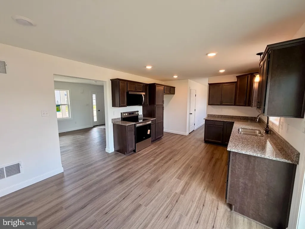Additional image 4 of 307 Rine Dr, Shippensburg, PA 17257