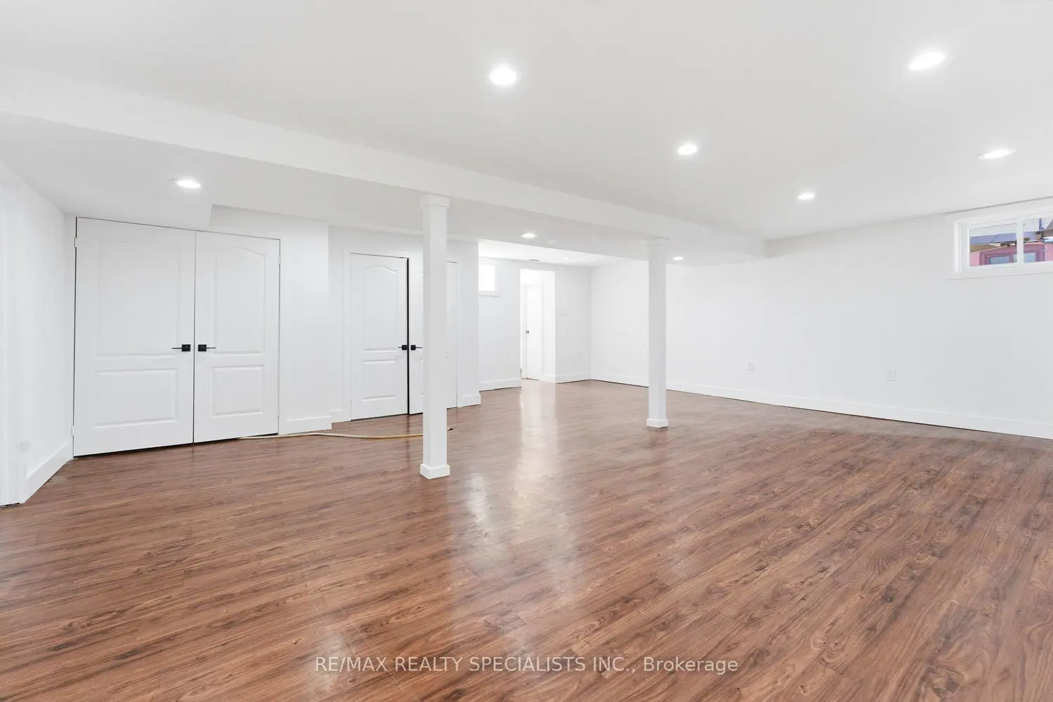 1128 Homewood Drive photo 3