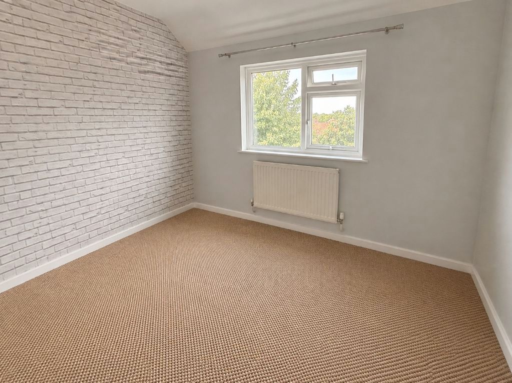 Additional image 10 of 4 bed semi-detached house for saleEvelyn Road, Dunstable LU5