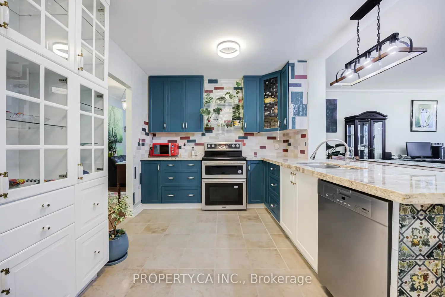 Additional image 8 of 4200 Bathurst Street 701