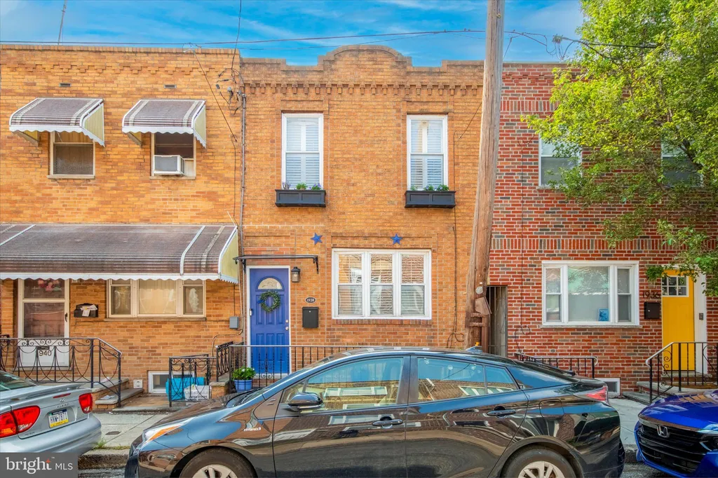 1938 S Camac Street, Philadelphia, PA 19148