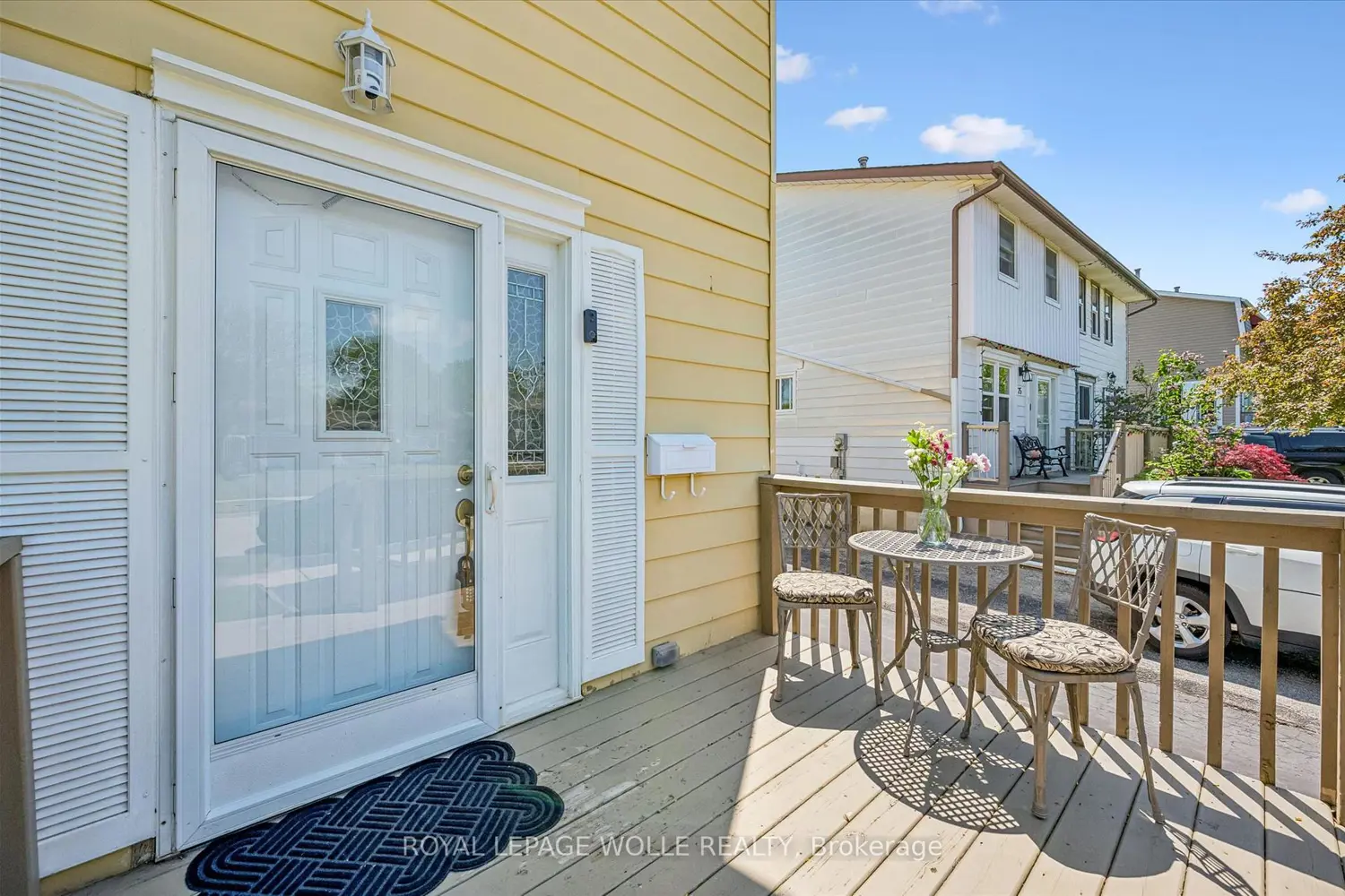71 Blackhorne Drive photo 2