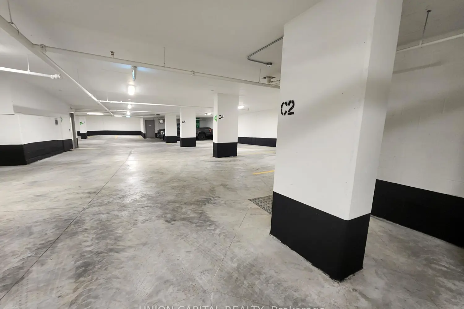 Additional image 19 of 195 Mccaul Street 1601