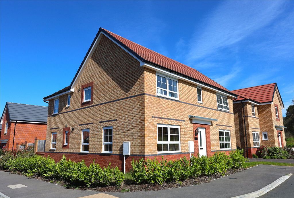 4 bed detached house for saleRuskin Avenue, Ledbury, Herefordshire HR8