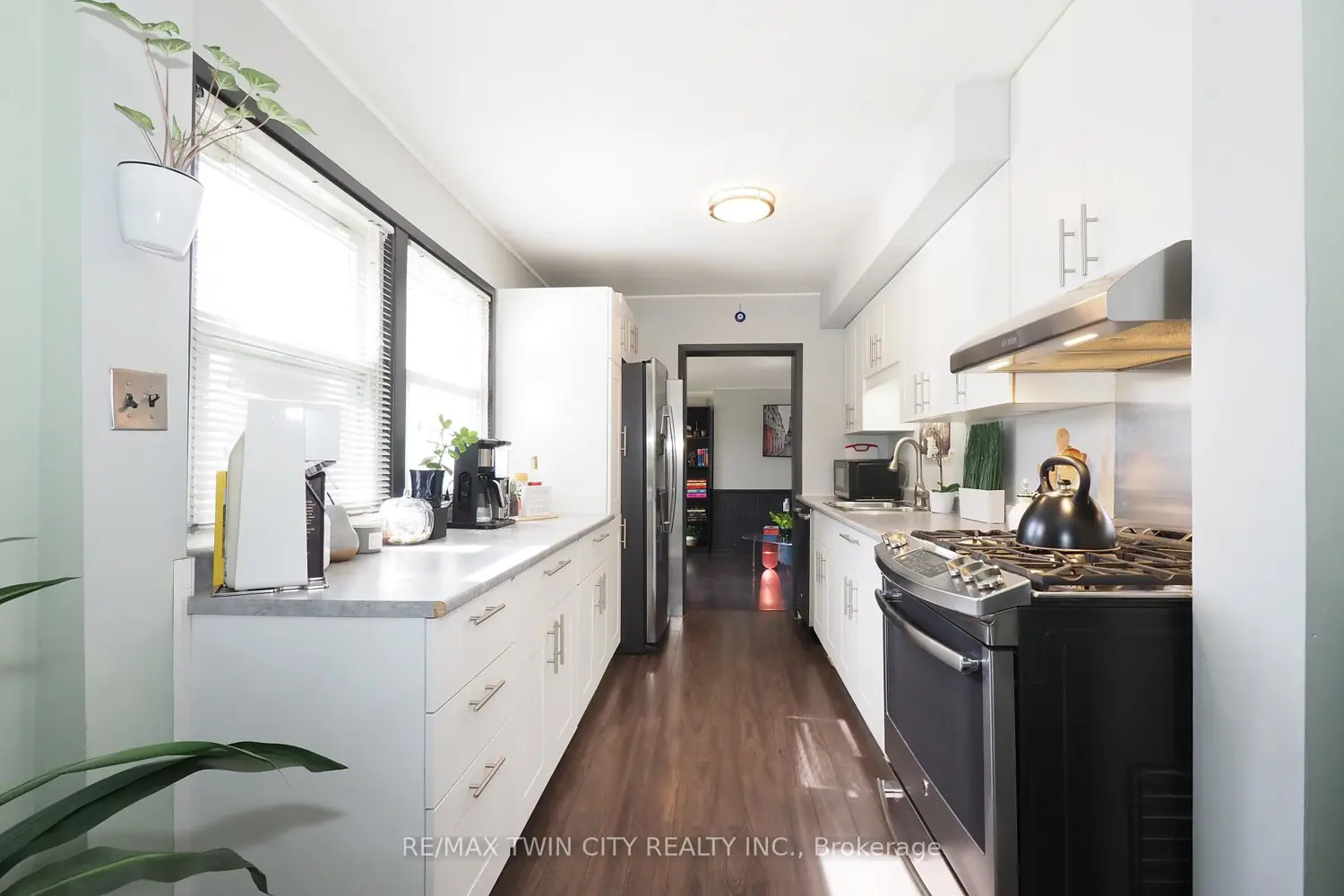 1 Forbes Street photo 5