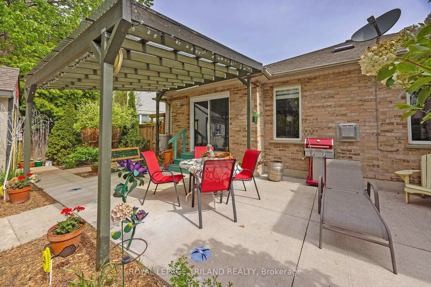 Additional image 8 of 557 Inverness Avenue