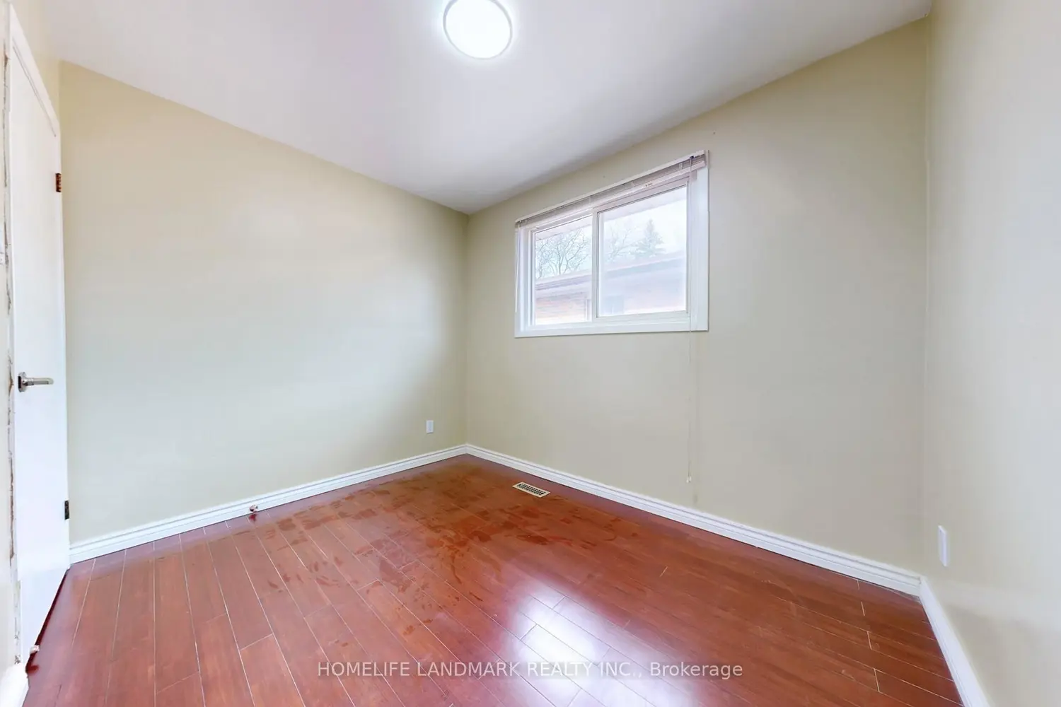 Additional image 9 of 225 Pineway Boulevard