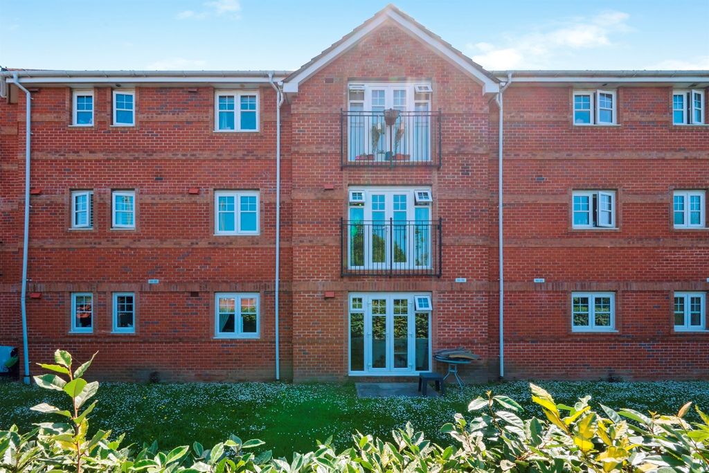Additional image 19 of 2 bed flat for saleTommy Green Walk, Eastleigh SO50